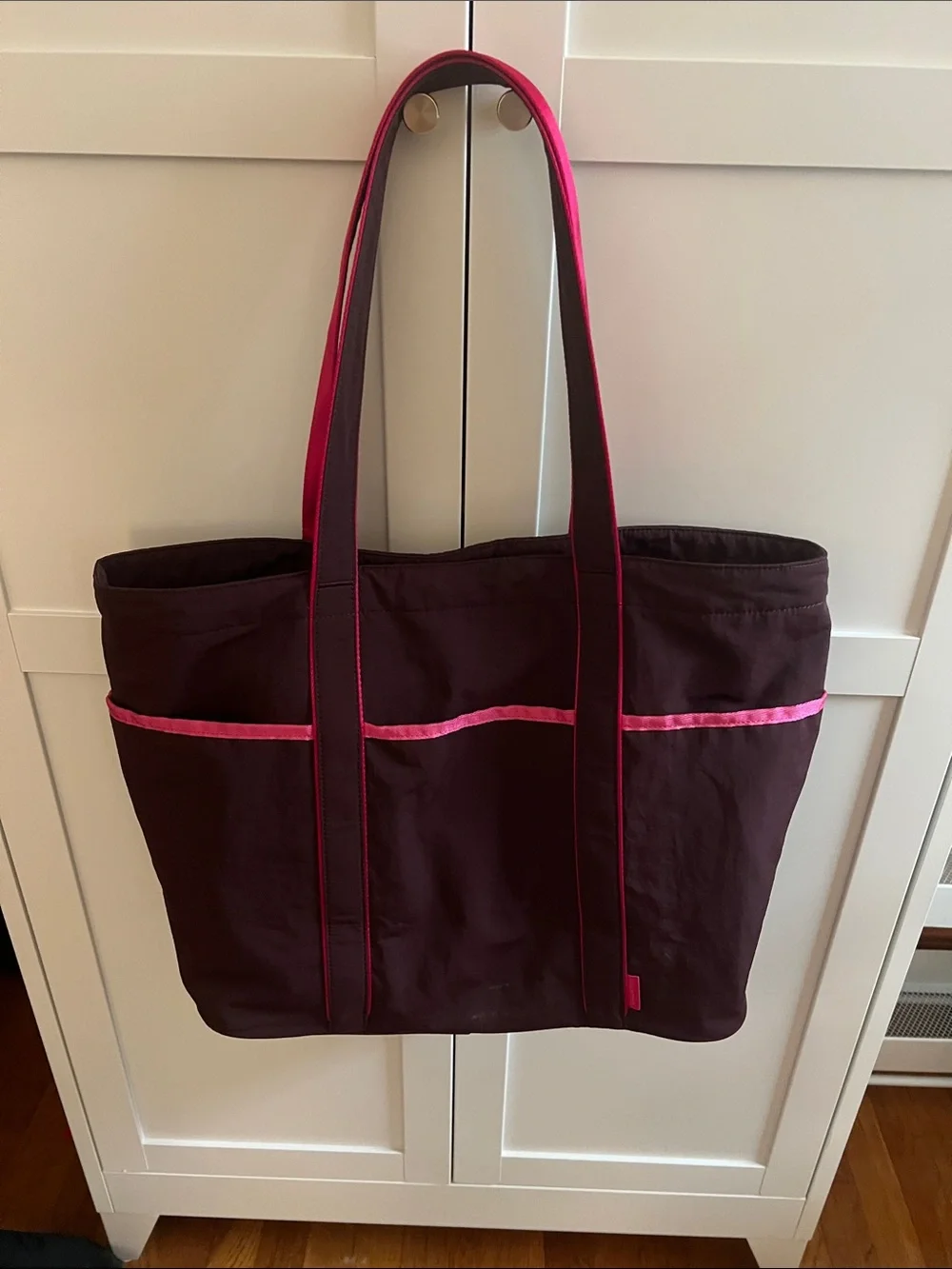 Daily lululemon athletica tote bag 20L Women’s Burgundy Tote Bag with Pink Trim - Picture 2 of 7